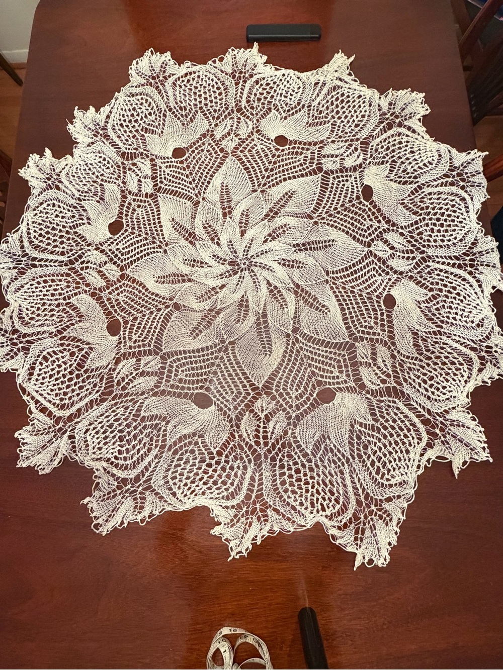 Vintage Handmade Lace Doily Table Topper – Large Floral Tulip Pattern 44” Ivory